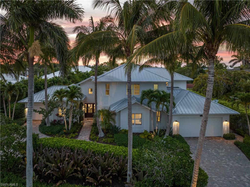 MOORINGS - Residential