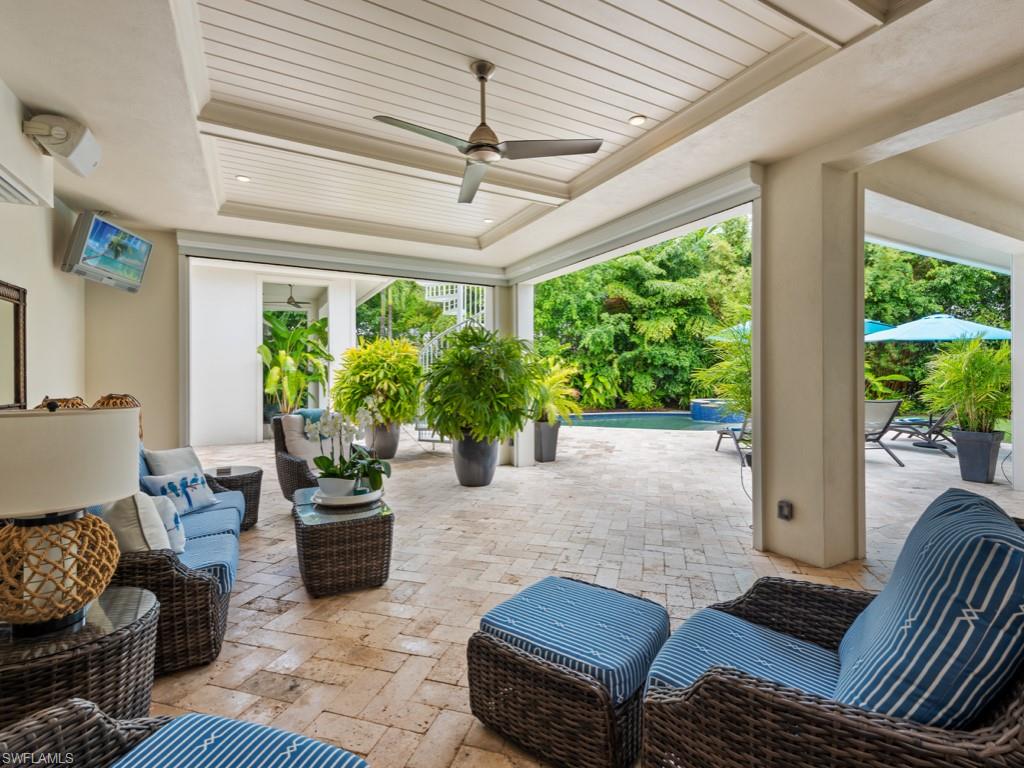 MOORINGS - Residential