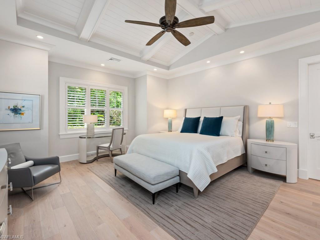 MOORINGS - Residential