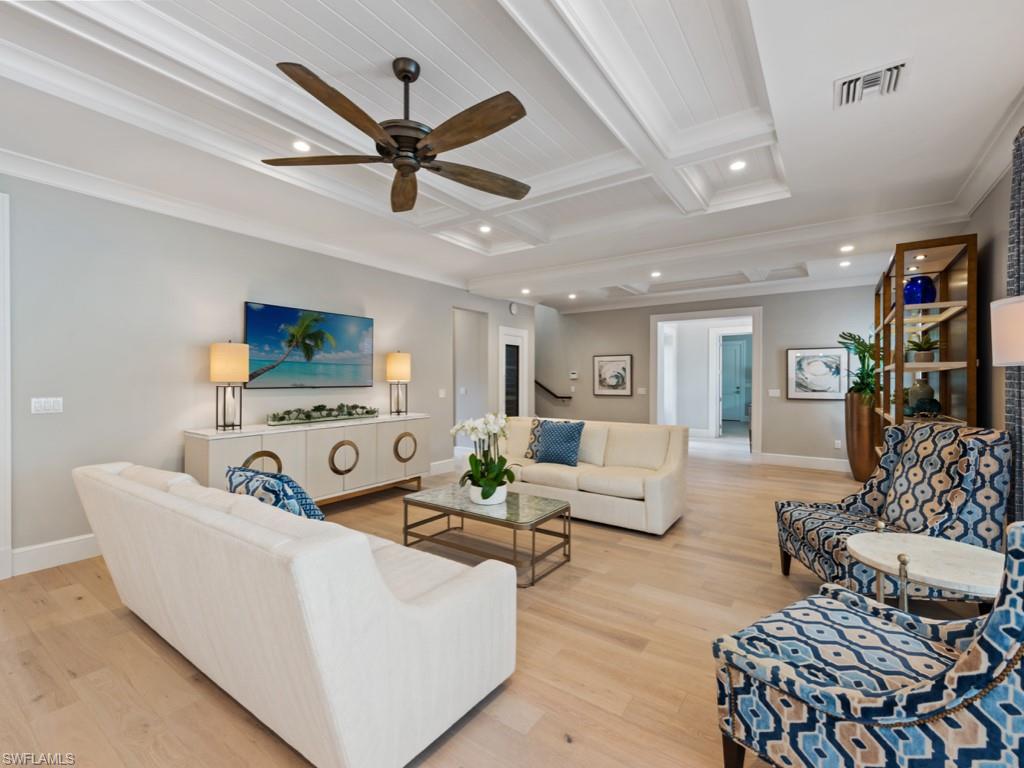 MOORINGS - Residential