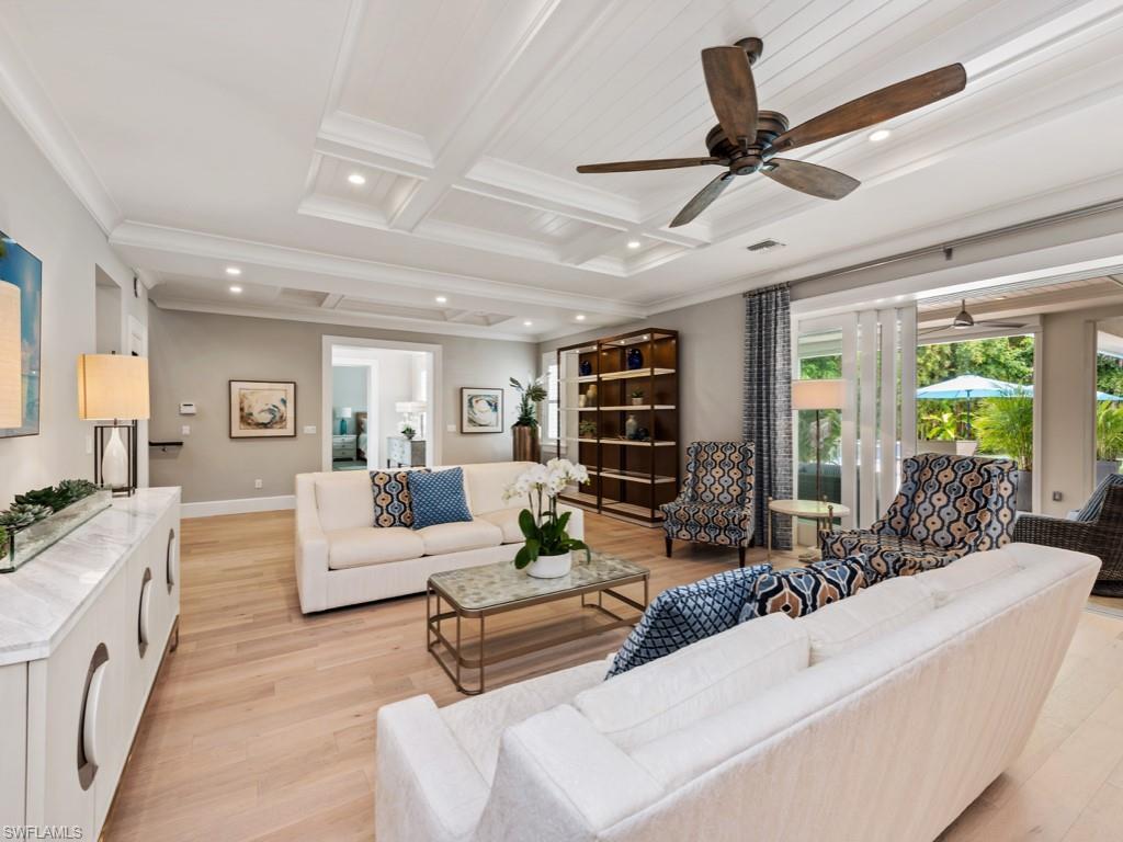 MOORINGS - Residential