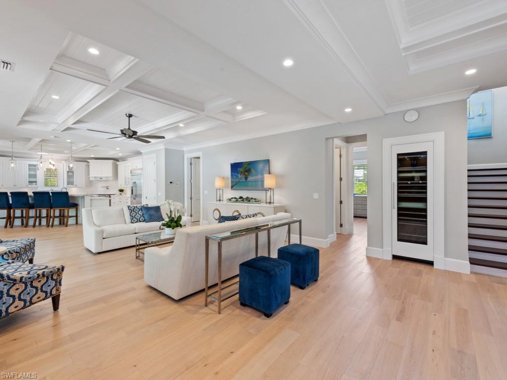 MOORINGS - Residential