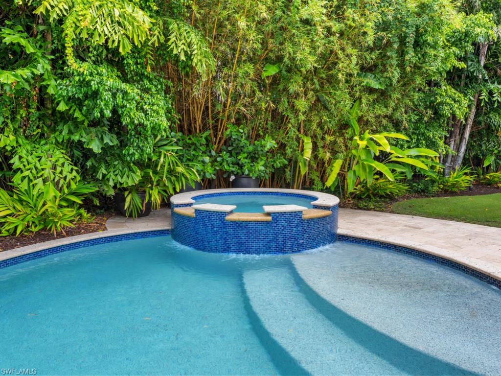 MOORINGS - Residential