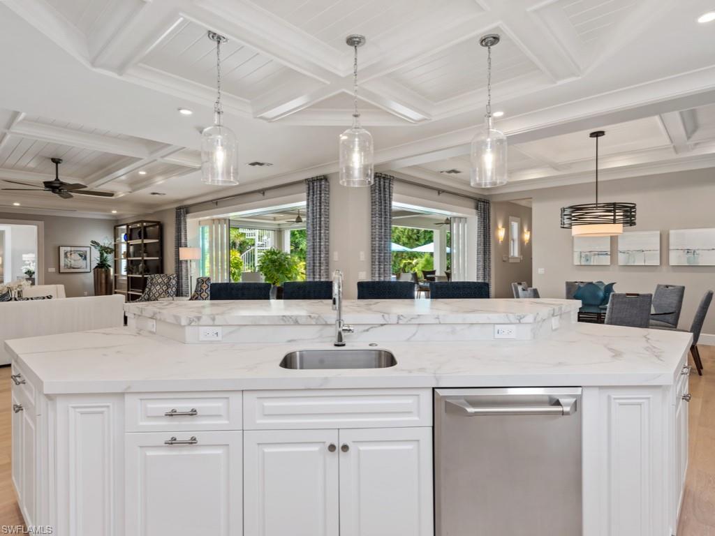 MOORINGS - Residential