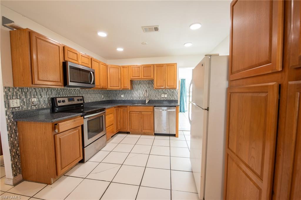 PORT CHARLOTTE - Residential