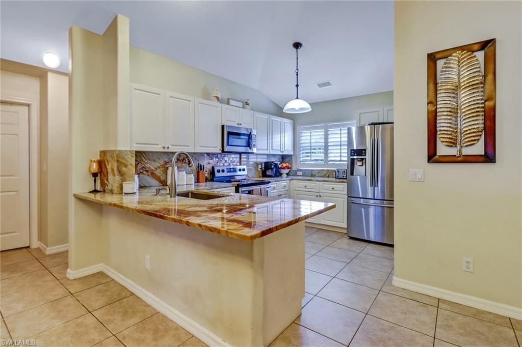 GOLDEN GATE CITY - Residential