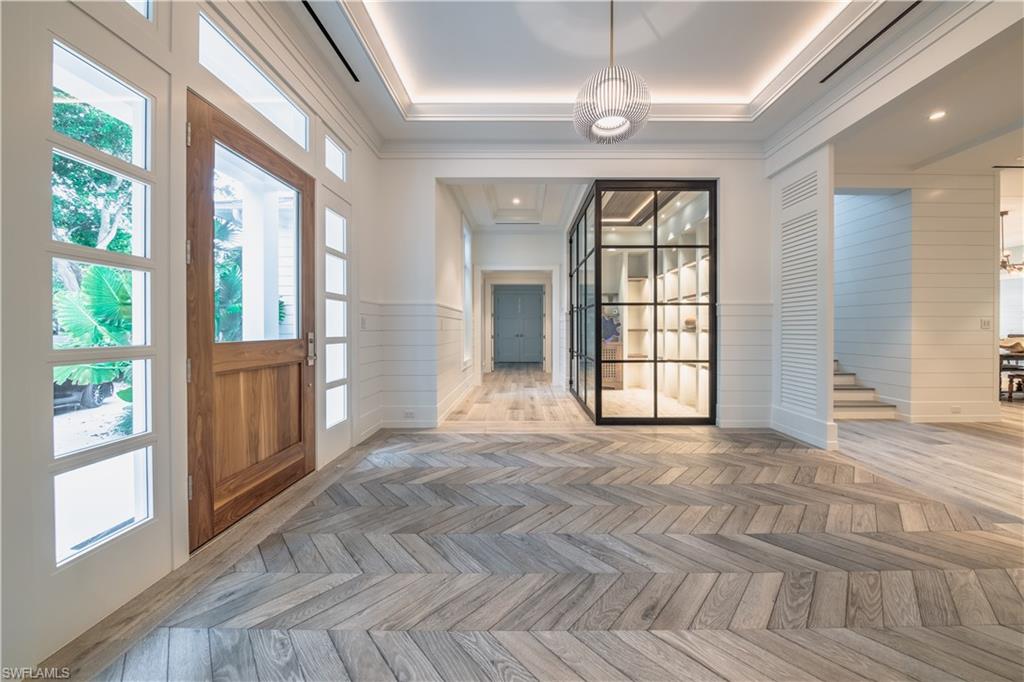 OLDE NAPLES - Residential