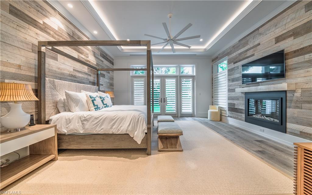 OLDE NAPLES - Residential