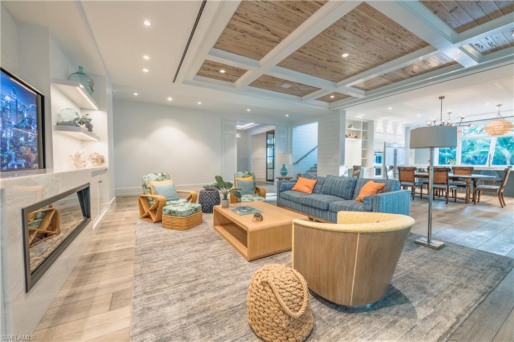 OLDE NAPLES - Residential