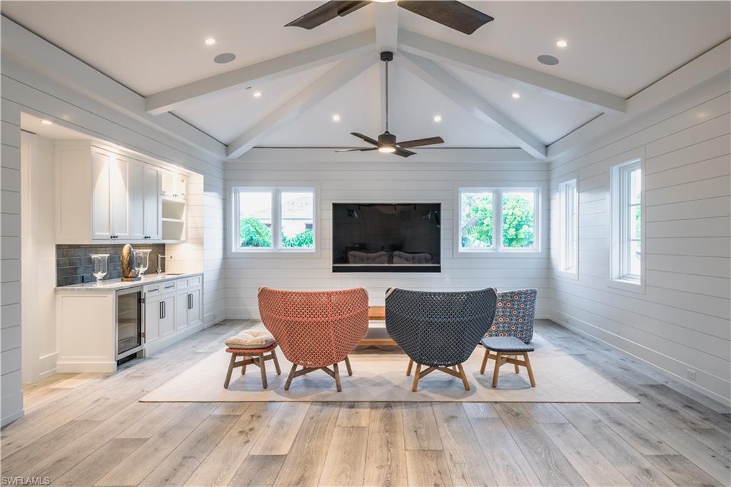 OLDE NAPLES - Residential