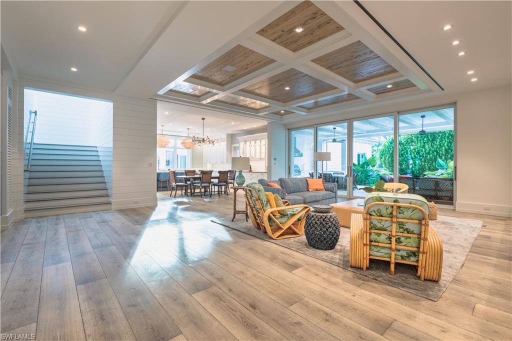 OLDE NAPLES - Residential