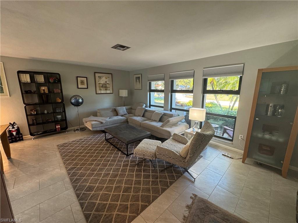 WHISKEY CREEK - Residential