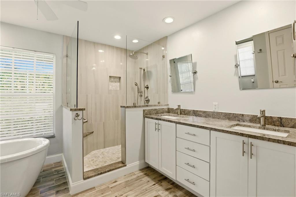 LONGSHORE LAKE - Residential