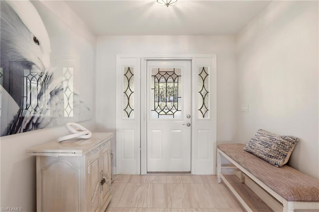 LONGSHORE LAKE - Residential