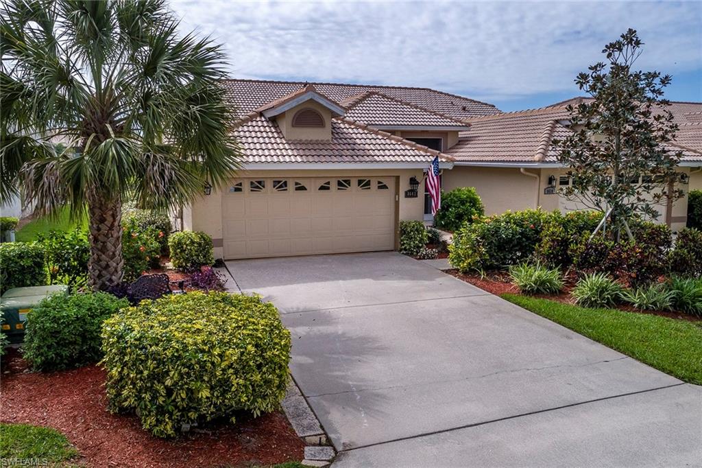 MUSTANG VILLAS - Residential