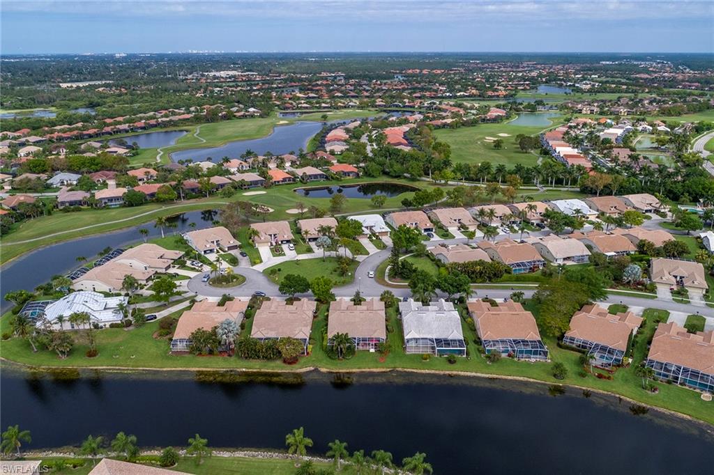 MUSTANG VILLAS - Residential