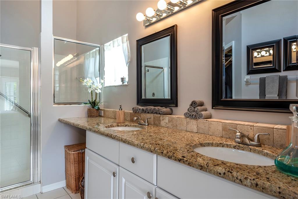 MUSTANG VILLAS - Residential