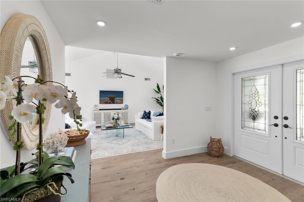 MARCO BEACH - Residential