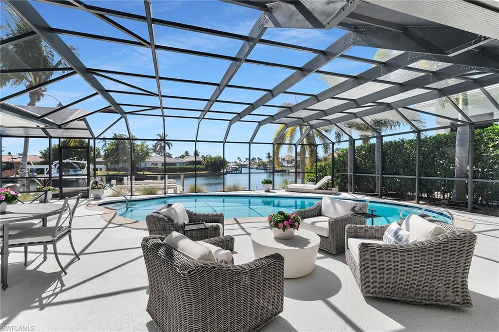 MARCO BEACH - Residential