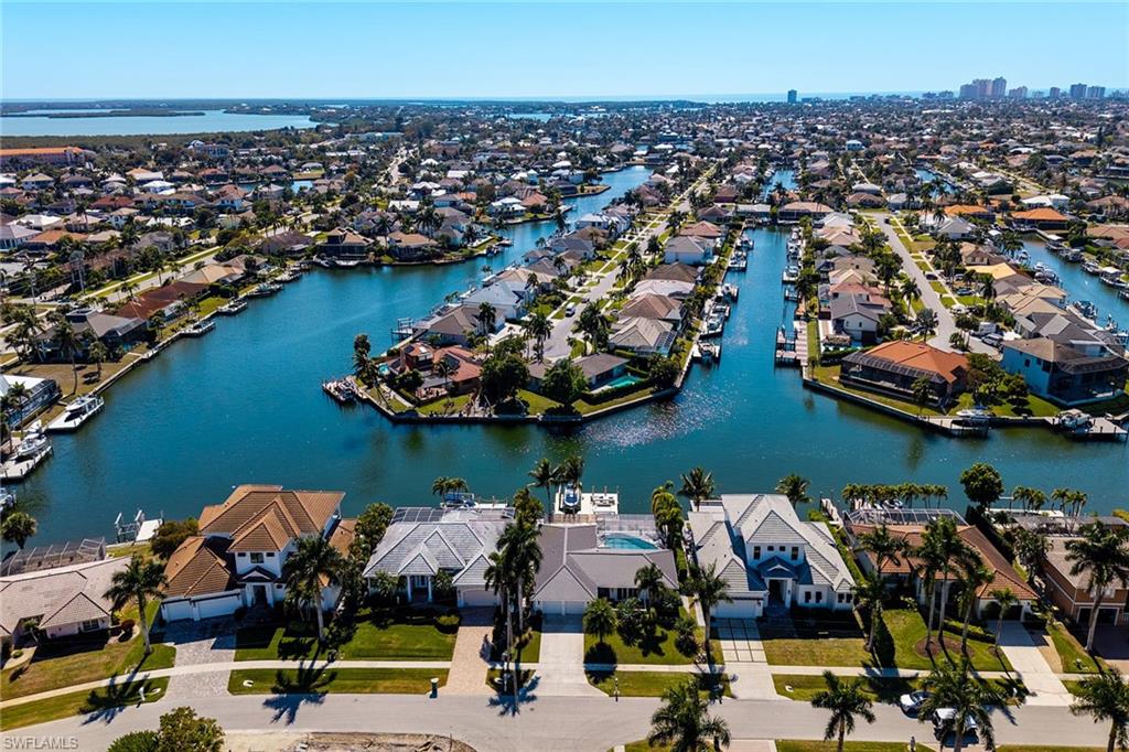 MARCO BEACH - Residential