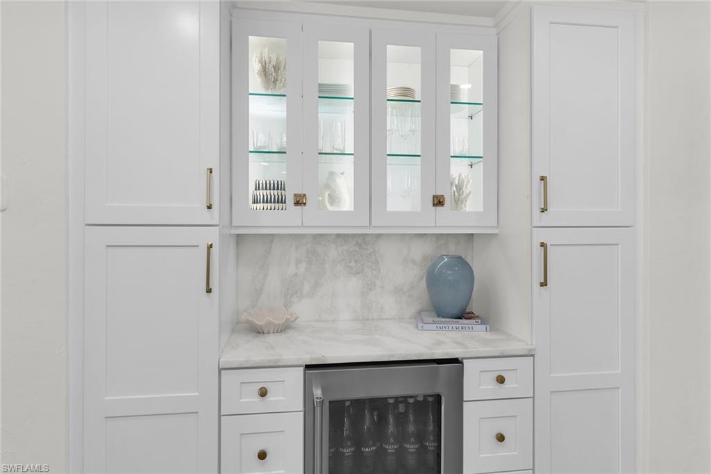 MARCO BEACH - Residential