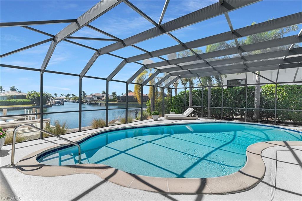 MARCO BEACH - Residential