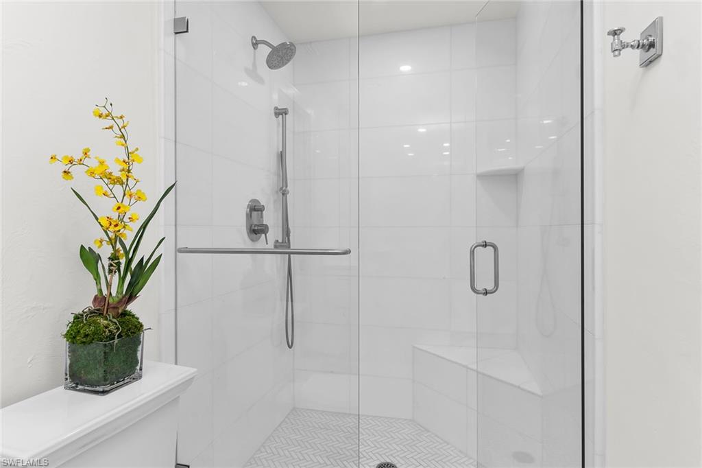 MARCO BEACH - Residential