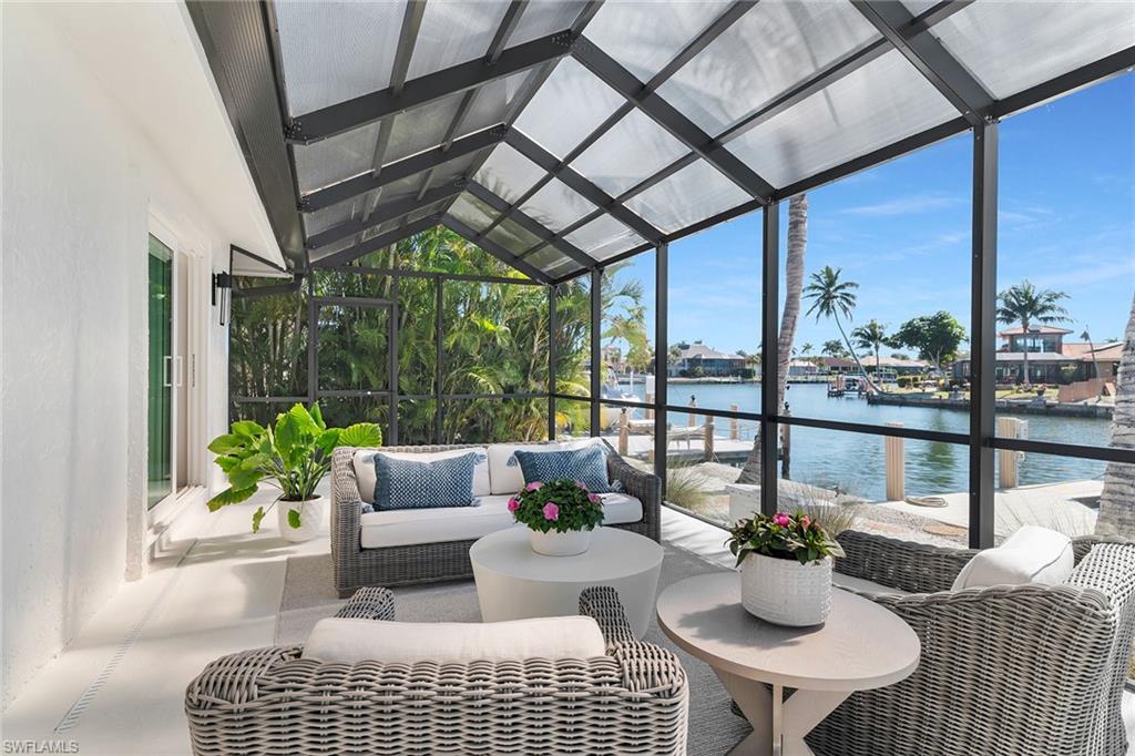 MARCO BEACH - Residential