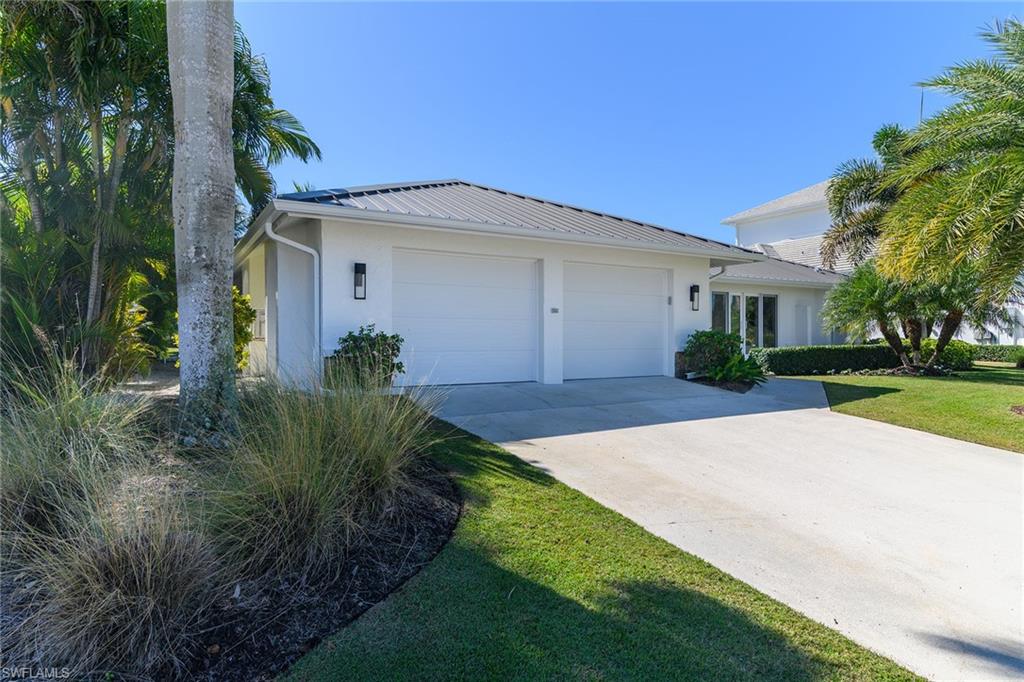 MARCO BEACH - Residential