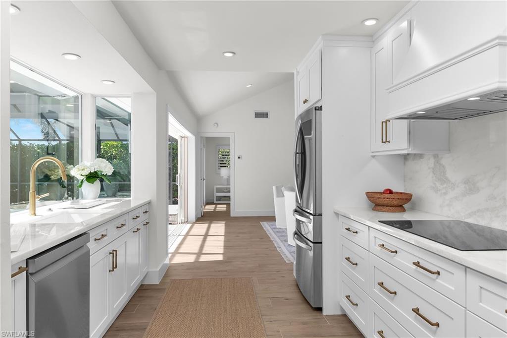 MARCO BEACH - Residential