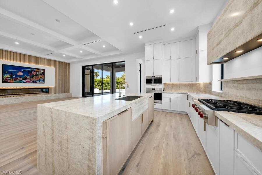 LAKE PARK - Residential