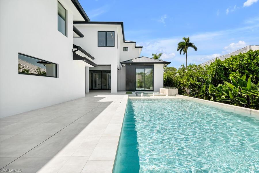 LAKE PARK - Residential