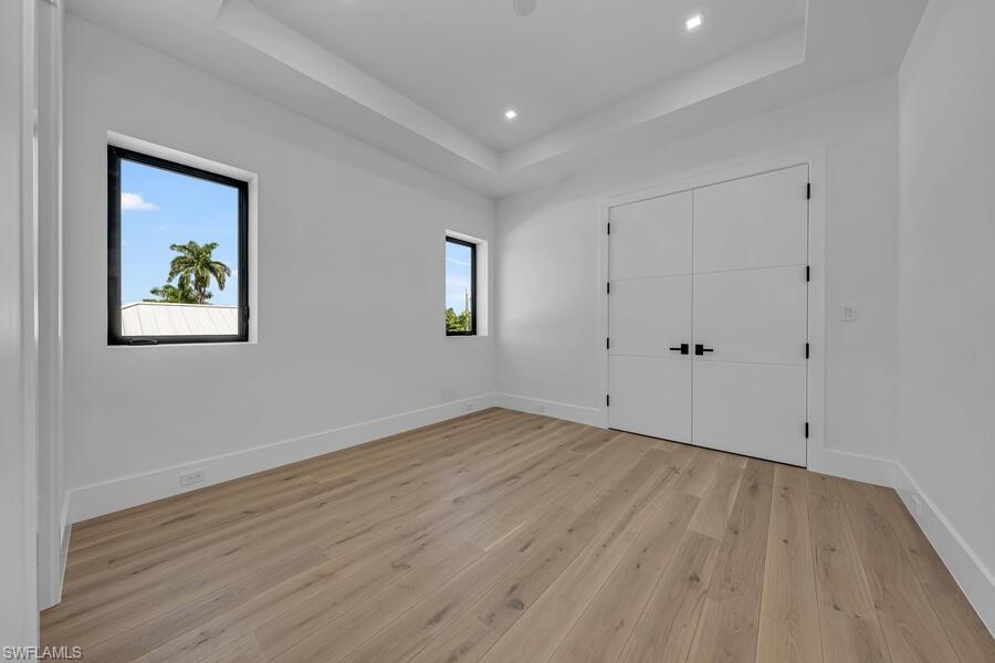 LAKE PARK - Residential