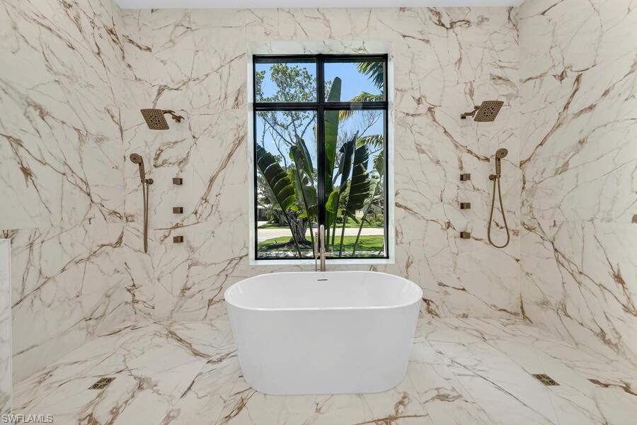 LAKE PARK - Residential