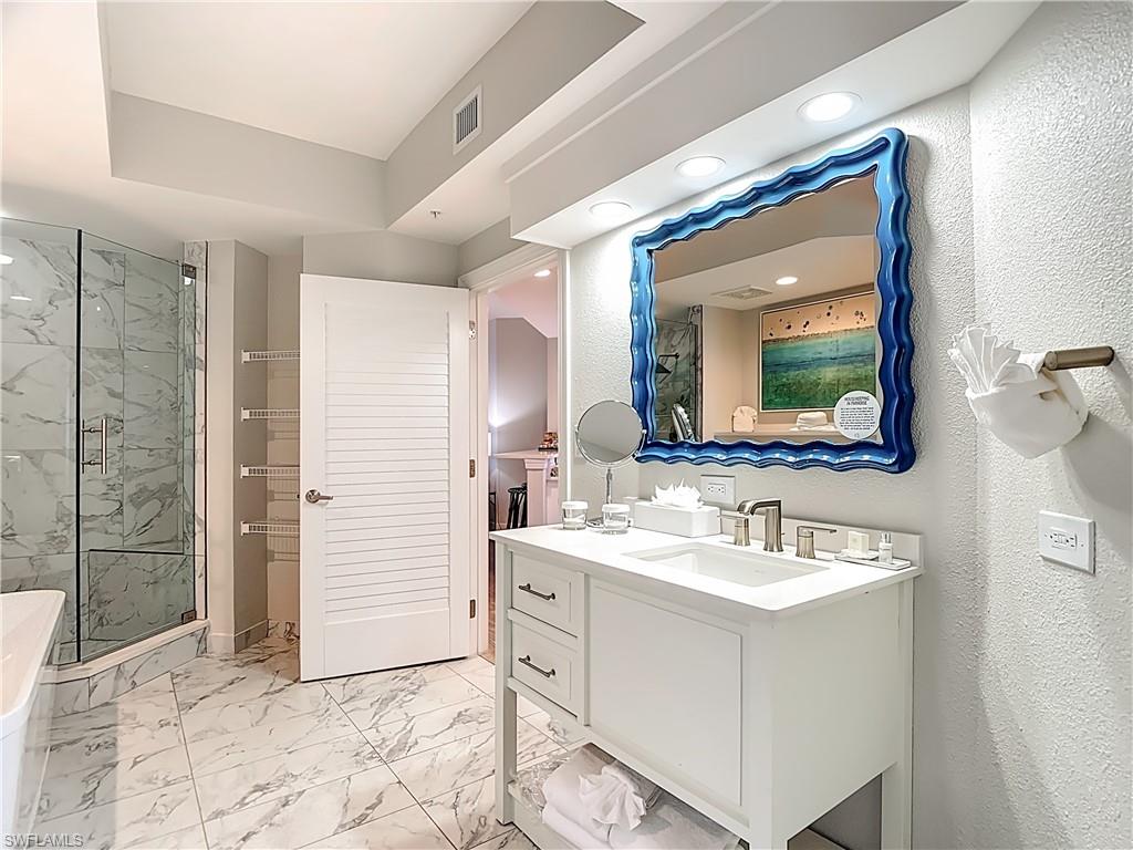 WHITE SAND VILLAS - Residential