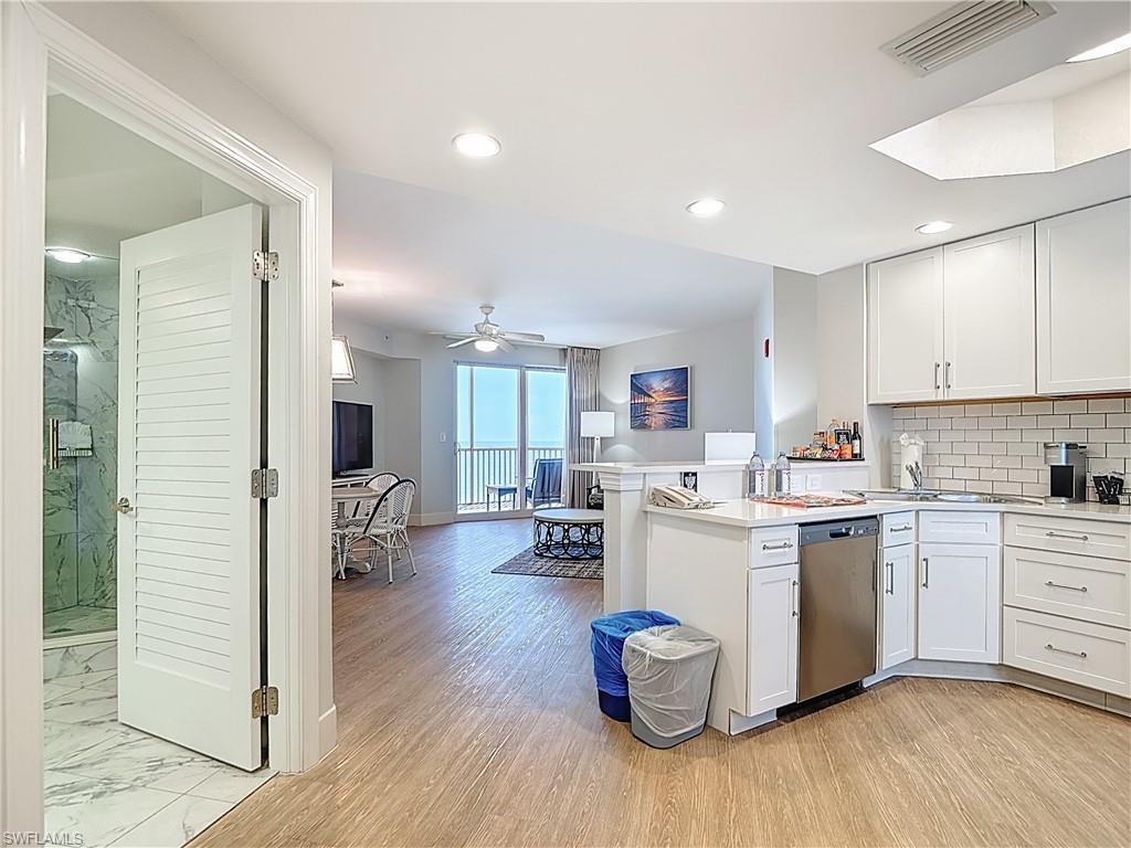 WHITE SAND VILLAS - Residential