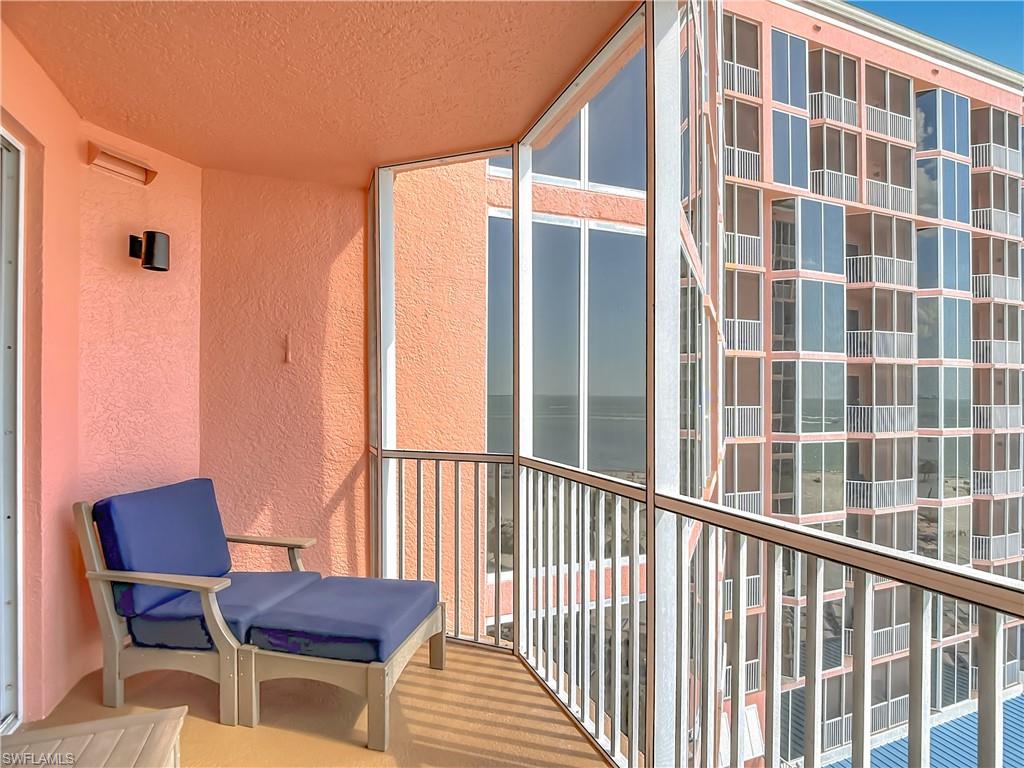 WHITE SAND VILLAS - Residential