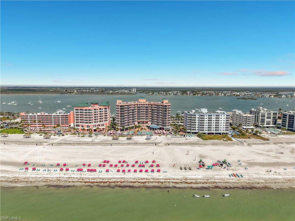 WHITE SAND VILLAS - Residential