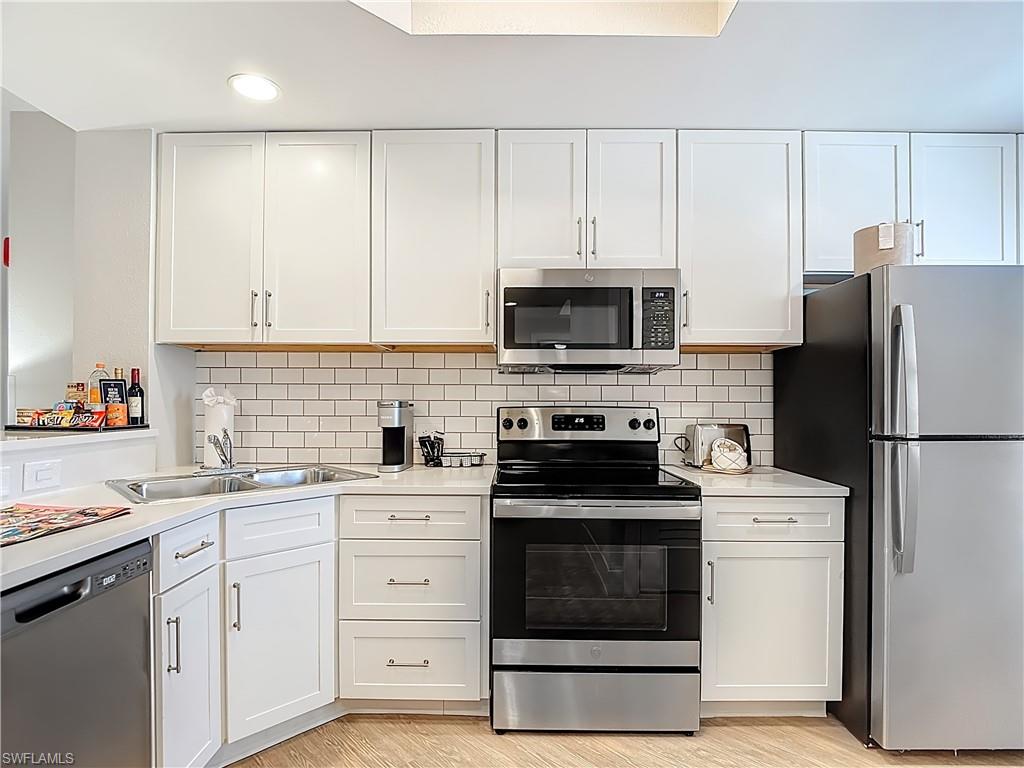 WHITE SAND VILLAS - Residential