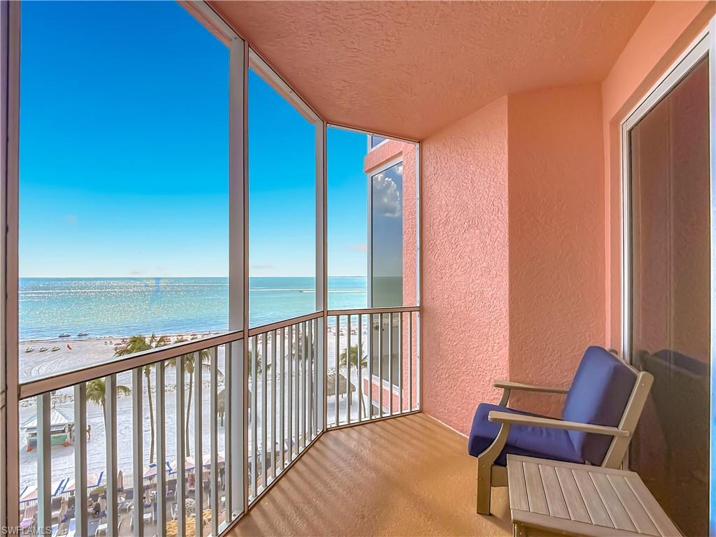 WHITE SAND VILLAS - Residential