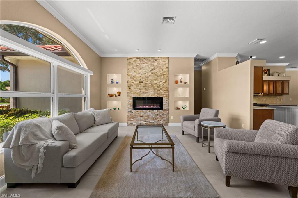 2127 Imperial CIR