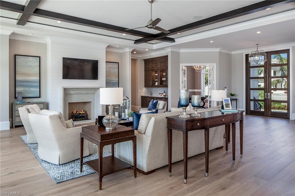 PARK SHORE - Residential