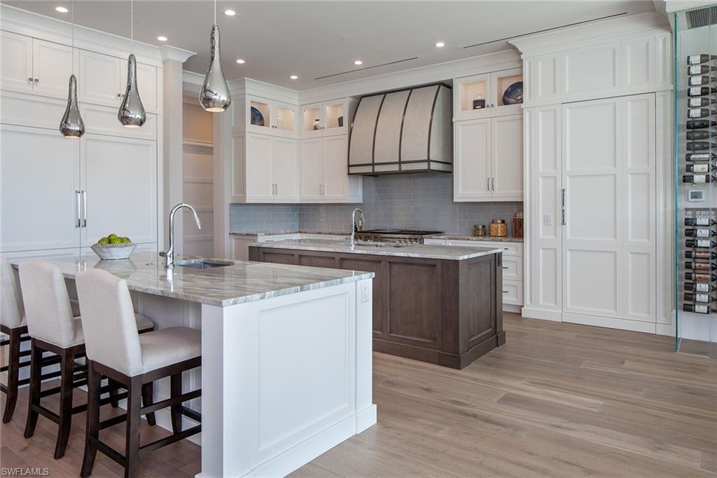 PARK SHORE - Residential