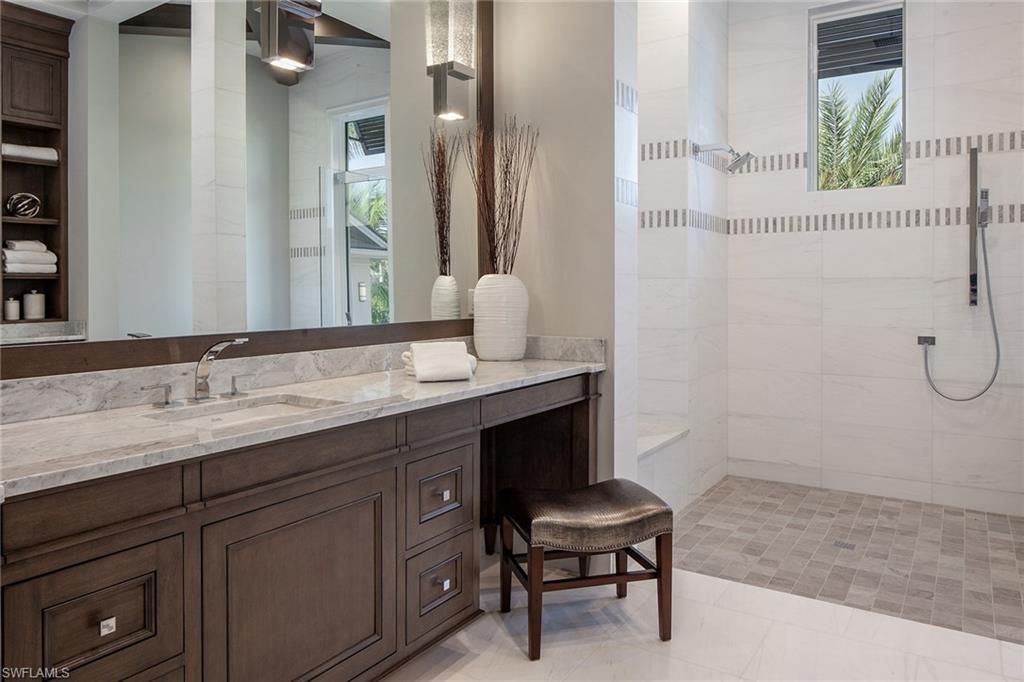 PARK SHORE - Residential