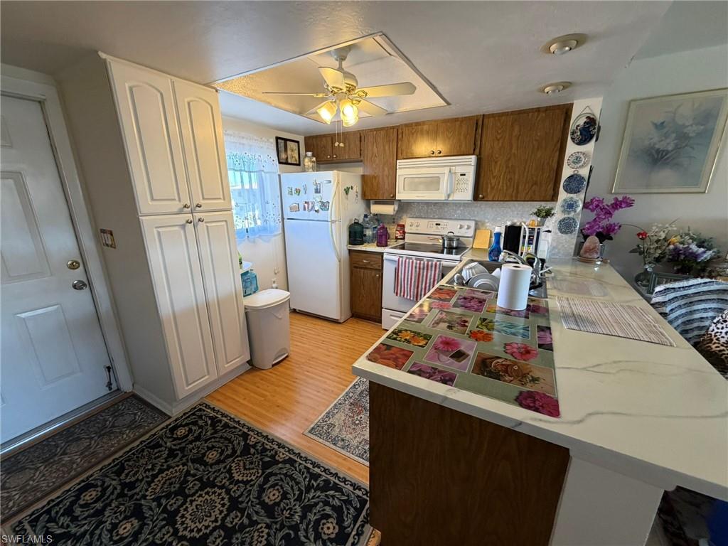 PINEWOOD SOUTH - Residential