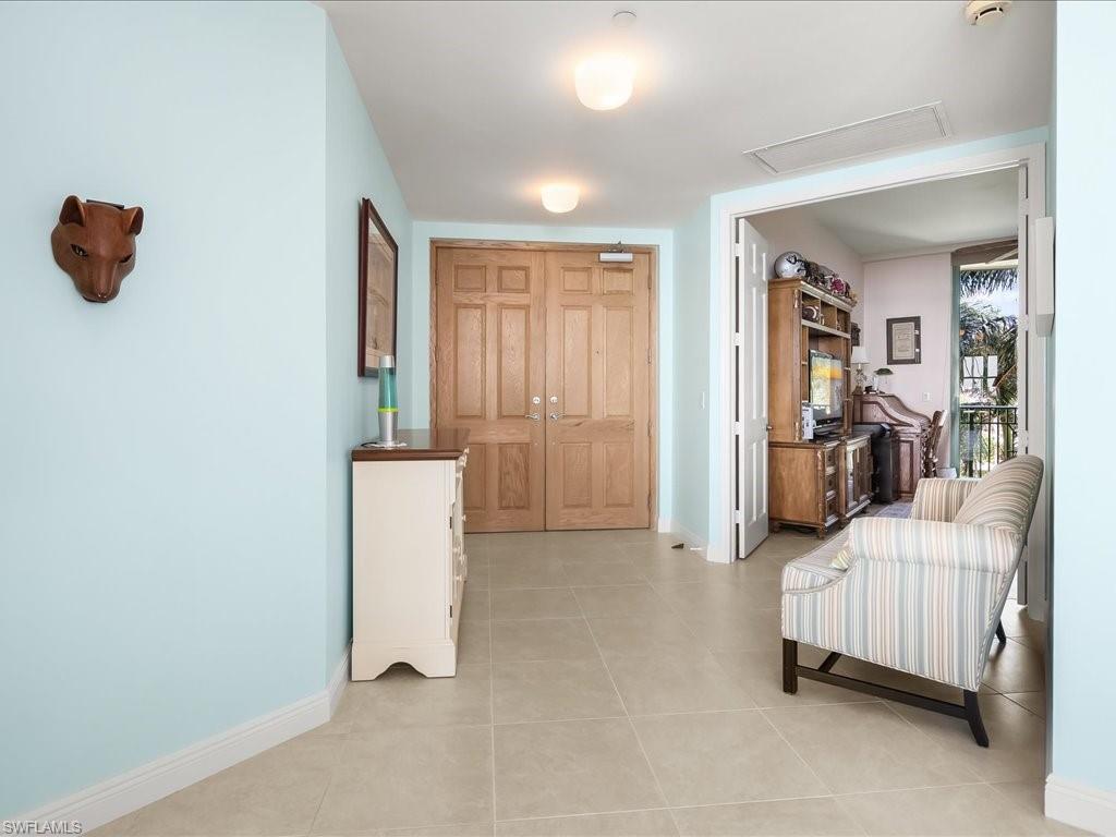 PIER 81 CONDOMINIUM - Residential