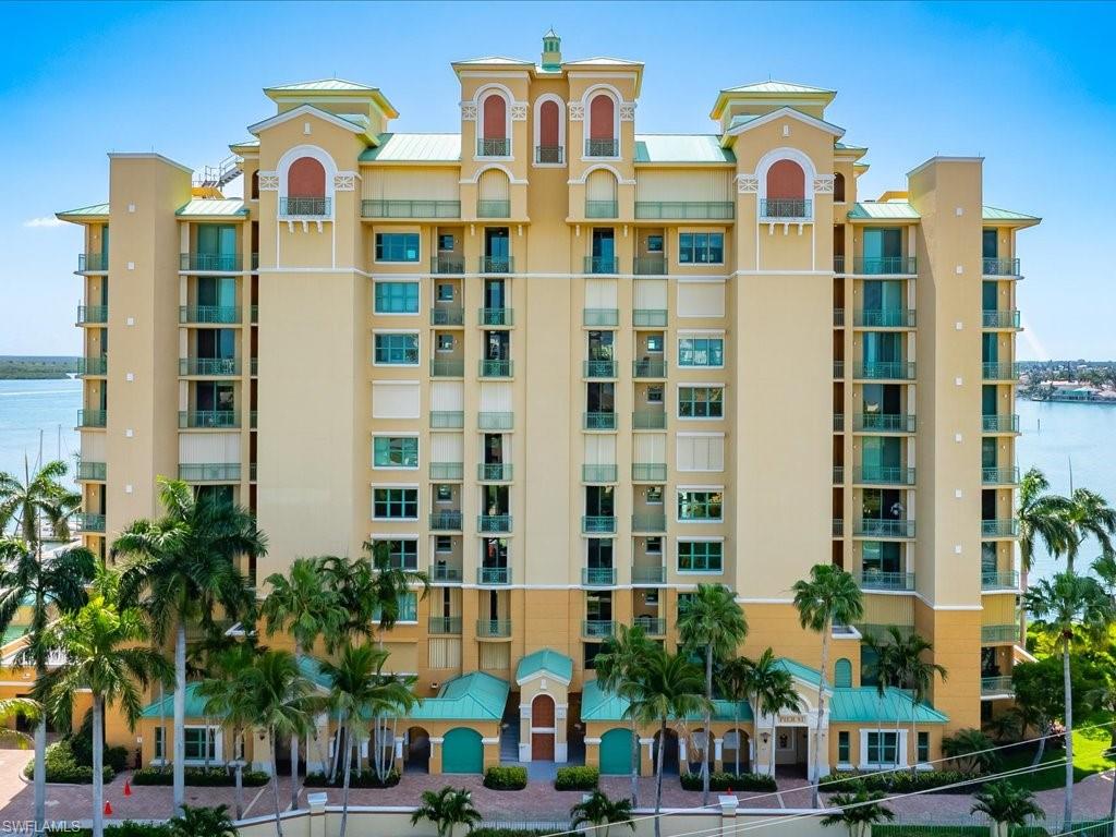 PIER 81 CONDOMINIUM - Residential