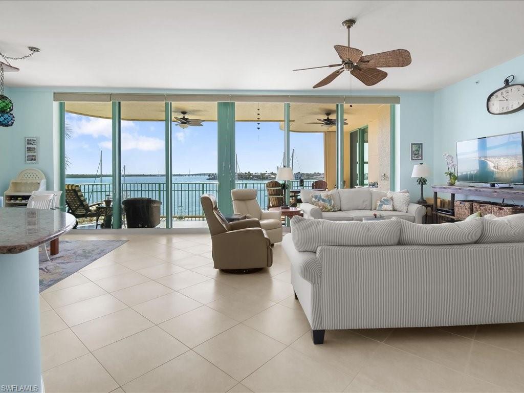 PIER 81 CONDOMINIUM - Residential