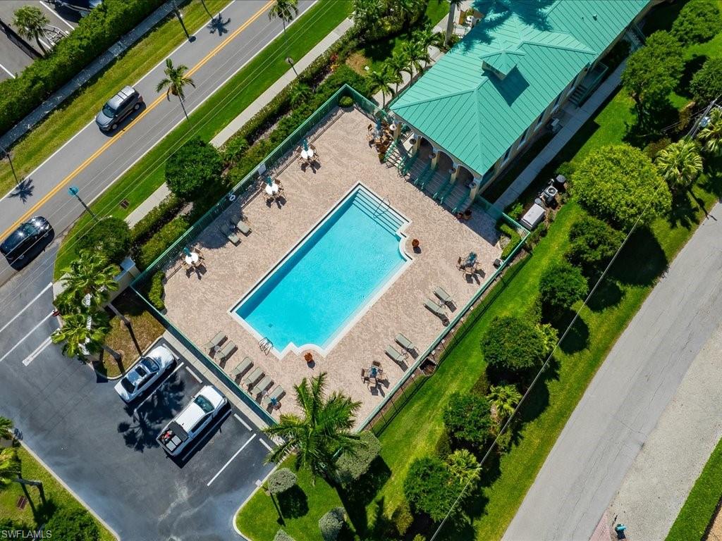 PIER 81 CONDOMINIUM - Residential