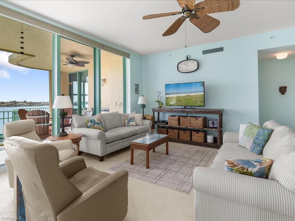 PIER 81 CONDOMINIUM - Residential